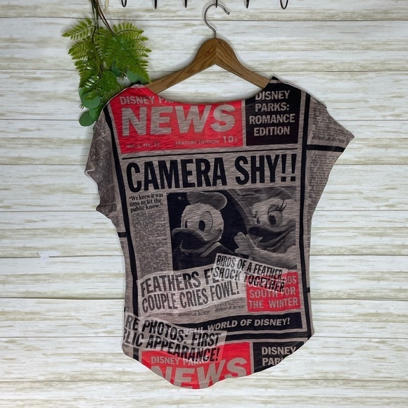 Disney Parks Pop Culture Newspaper Paparazzi Minnie Mickey Tee - Picture 4 of 5